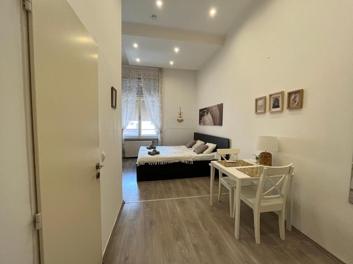 D58 Superior Apartments In The City Center Budapest Ngoại thất bức ảnh