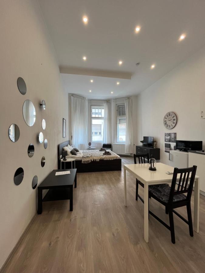 D58 Superior Apartments In The City Center Budapest Ngoại thất bức ảnh
